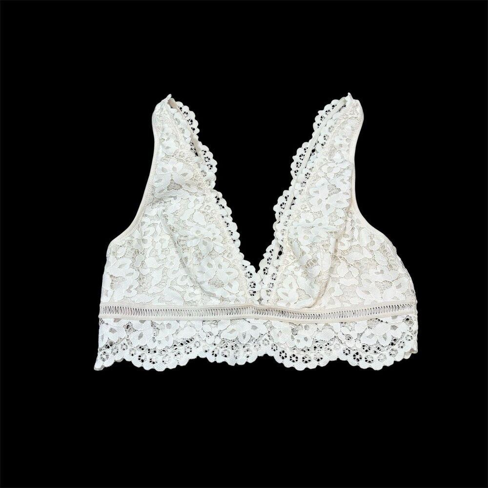 Victoria’s Secret Cream Lace Bralette Size M